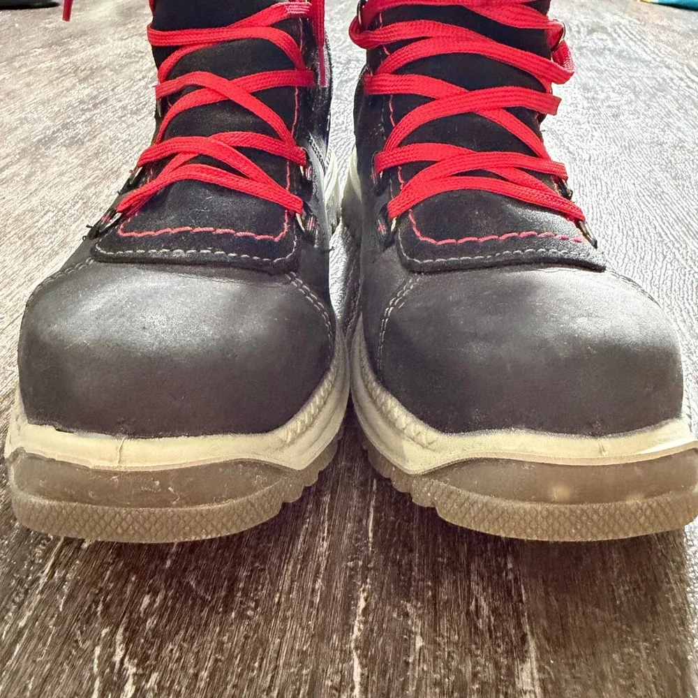 Santana Canada Winter Boots Women 9 Black Red Faux Fur Trim Suede Zipper Mid